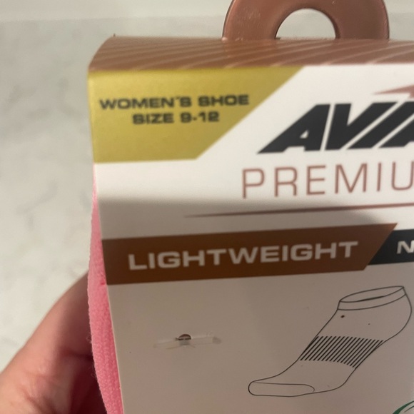 Adidas Women's Magenta Athletic Shoes comes w/ free 6 pack of socks. - Picture 12 of 14